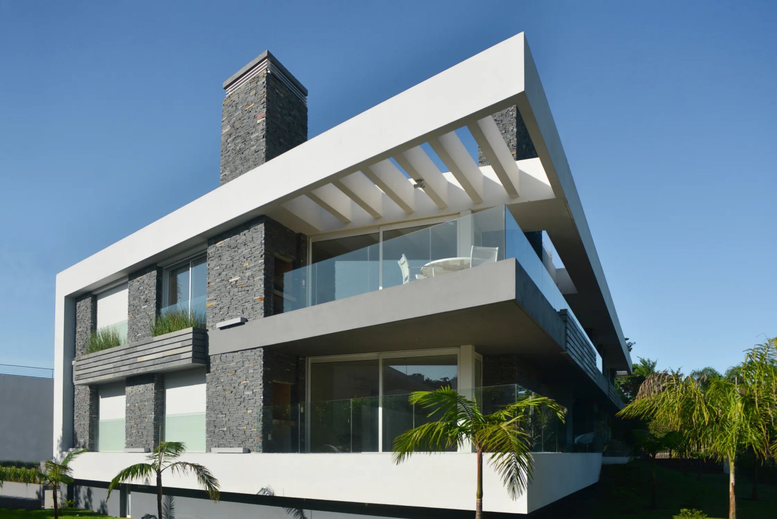 Desarrollo comercial Mekam Investments Argentina Uruguay